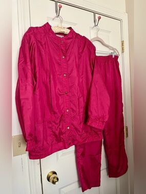 Vintage Janeve Raspberry Two-Piece Windbreaker Set Parachute Set Size Medium